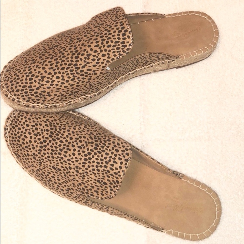 Leopard Slides